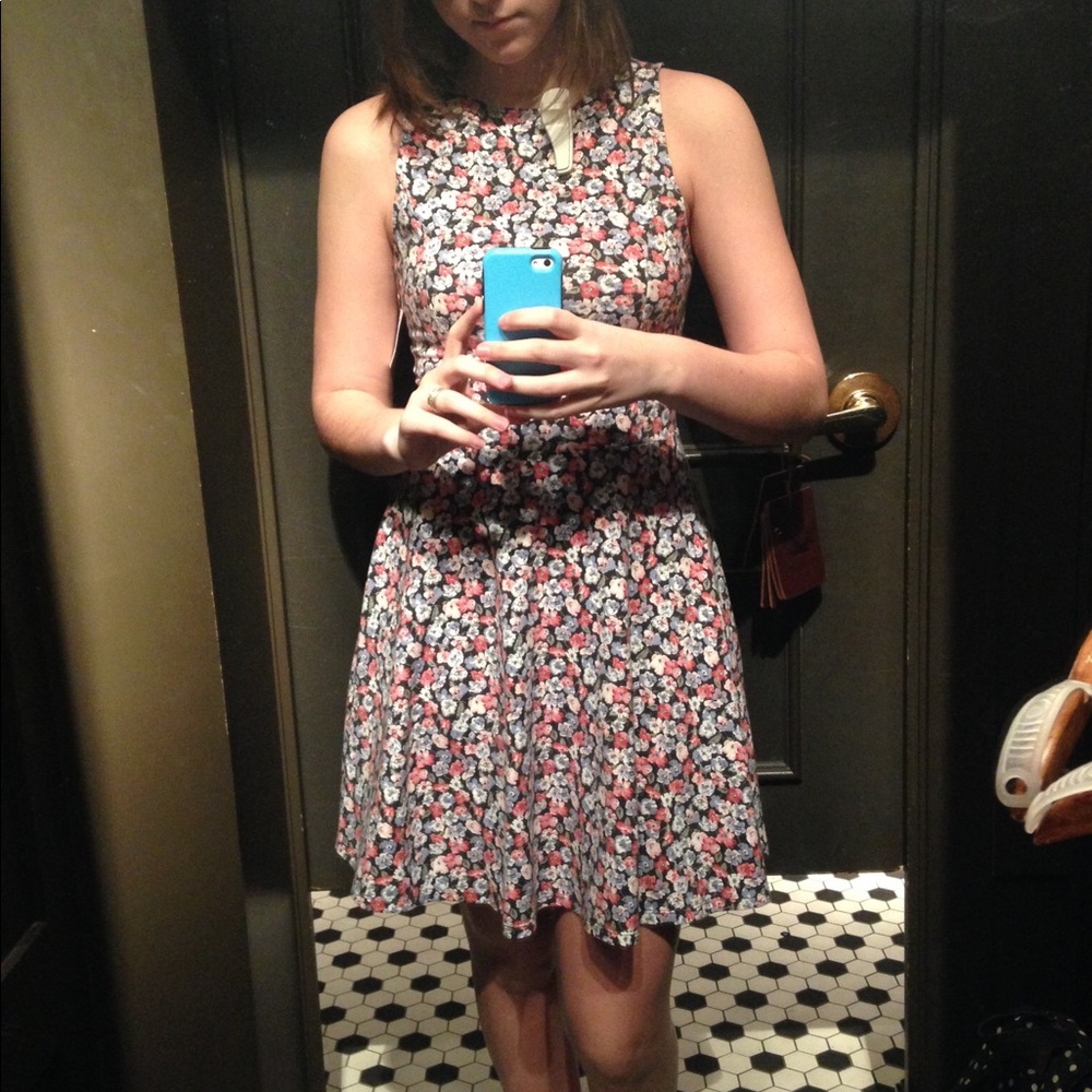 Hollister Floral Mini